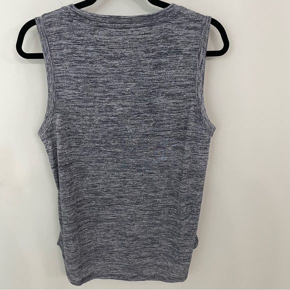 ATHLETA Sleeveless Breezy Top Tank Size Large Petite Flint Heather Gray Navy.  3 - Picture 6 of 8